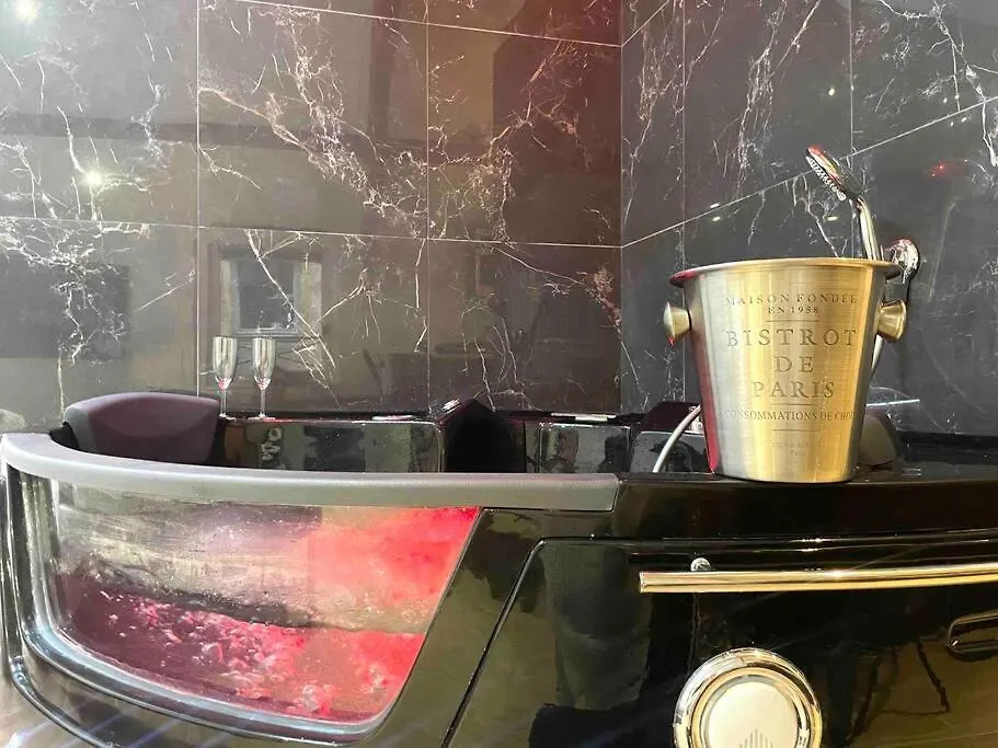 Appartamento New / Belle Et Rebelle Avec Jacuzzi Lione Francia